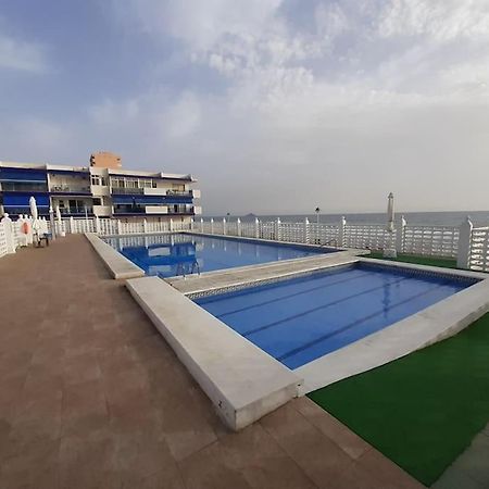 Cosy Flat With A Large Terrace Facing The Sea Apartamento La Manga del Mar Menor Exterior foto
